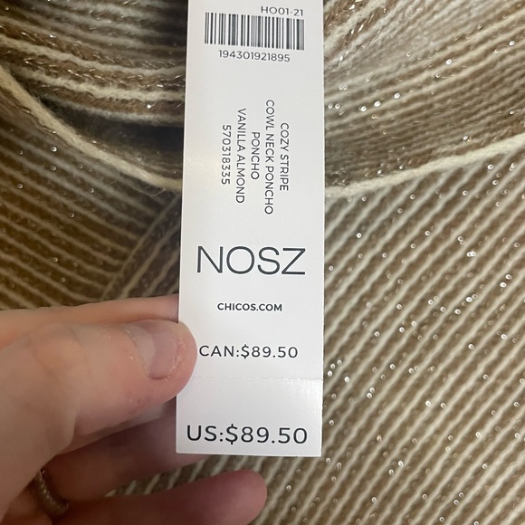 NWT CHICOS PONCHO - Picture 3 of 5